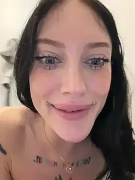 Stripchat Watch Live Sex Cams of Melissa_crazy