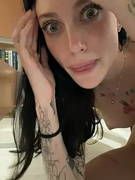 Stripchat Live Sex of Melissa_crazy