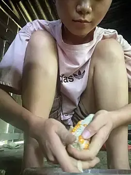 Stripchat Free Live Porn of Emmi_cute9x