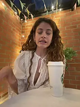 Stripchat Sex Cam of alana15