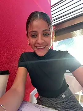 Stripchat Live Sex Cam of alana15