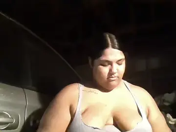 Stripchat Adult Webcam of 1n0nlythroat