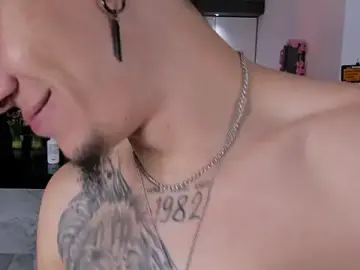 Stripchat Adult Webcams of sexy_hot_friends_