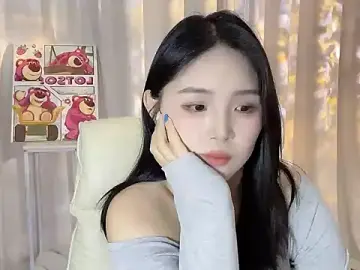 Stripchat Live Sex Cam of xiao--su