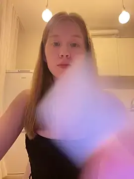 Stripchat Live Sex Cam of Eva_Weyne