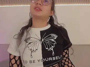 Stripchat Watch Live Sex Cams of kami_kaze_