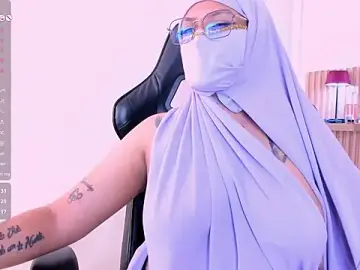 Stripchat Live Porn of zully_arab