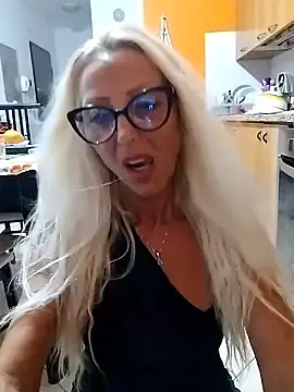 Stripchat Adult Webcam of _sexyBLONDE46_
