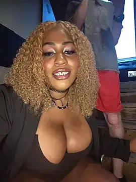 Stripchat Live Sex of AmazonianMistress