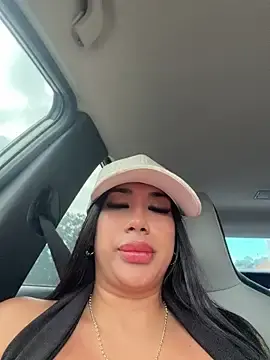 Stripchat Live Sex Cam of kiim_taaylor