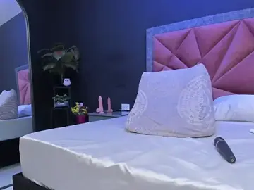 Stripchat Best live sex cam show of mia_milff