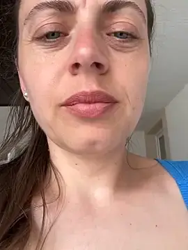 Stripchat Free Porn Cam of ladywithbigass