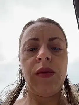 Stripchat Sex Cam of ladywithbigass