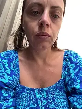 Stripchat Live Sex of ladywithbigass