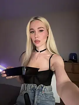 Stripchat Adult Webcam of xDinnax