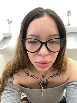 Stripchat Free Live Porn of babydolll