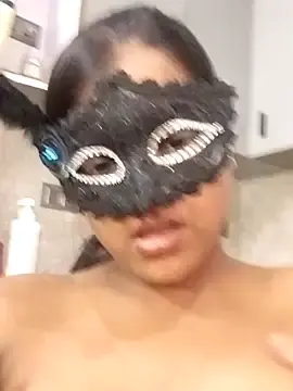 Stripchat Watch Live Sex Cams of Laxmi_89