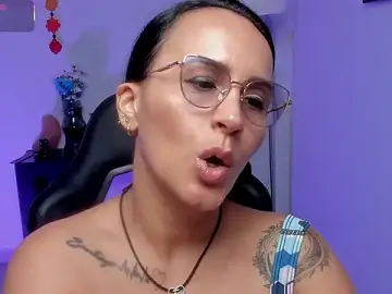 Stripchat Watch Live Sex Cams of Sara_Charmy