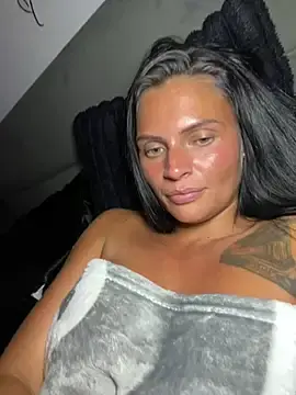Stripchat Free Porn Cam of Destinylovex