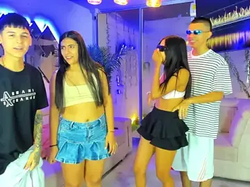 Stripchat Live Sex Cam of stangirls_