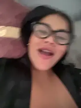 Stripchat Sex Cam of Issane_Peru