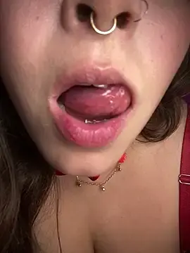 Stripchat Live Porn of PutaYasmim