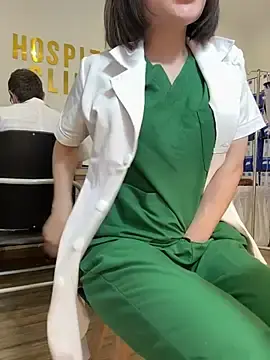 Stripchat Sex Cam of secretly_masturbating
