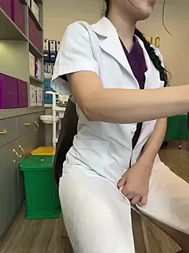 Stripchat Live Sex Cam of secretly_masturbating