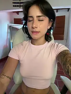 Stripchat Sex Cam of Ale_Lewis