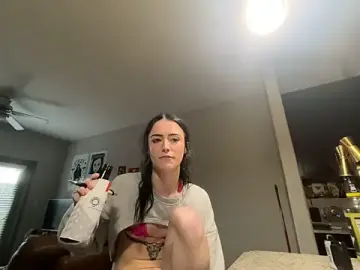 Stripchat Watch Live Sex Cams of ash10alex