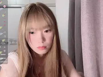 Stripchat Live Sex Cam of momo-9999
