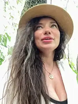 Stripchat Nude Webcam of MooonReal