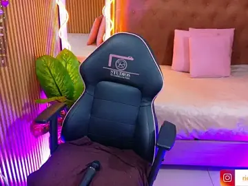 Stripchat Free Porn Cam of RIO_TAY1