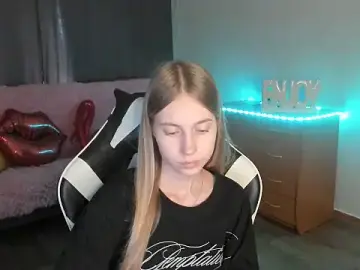 Stripchat Sex Cam of ModelPi