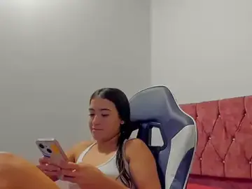 Stripchat Free Porn Cam of princess_emma18