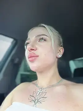 Stripchat Free Live Porn of pinkstar_