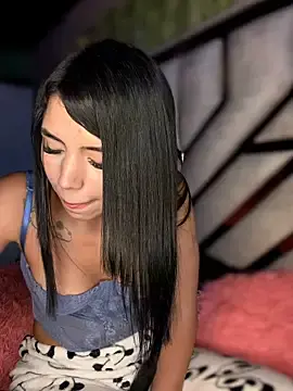 Stripchat Best Webcam of Laura-Khalifa
