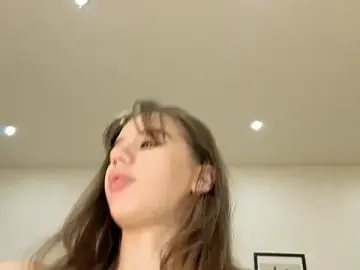 Stripchat Free Porn Cam of dolly_ll