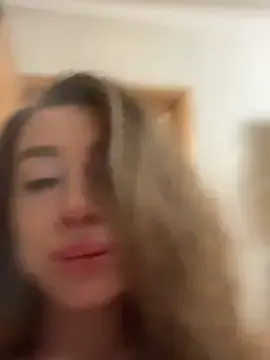 Stripchat Free Porn Cam of MarinaDiva11_74