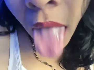 Stripchat Nude Webcam of tarivishu11