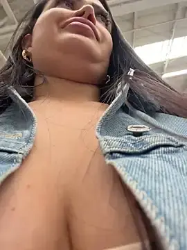 Stripchat Sex Cam of Sara_fun