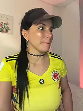 Stripchat Adult Webcams of carol_latina13