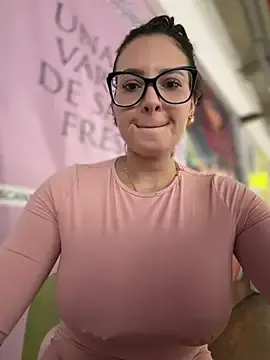 Stripchat Adult Webcams of GabyMejiaa