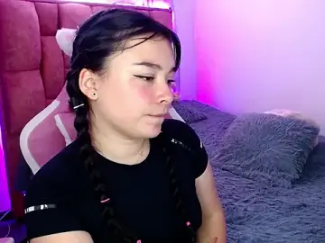 Stripchat Live Porn of Nahia_Brm