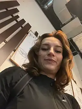 Stripchat Live Sex Cam of -AngelAri-