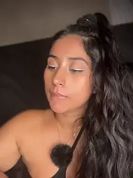 Stripchat Free Live Porn of Valentinne_z