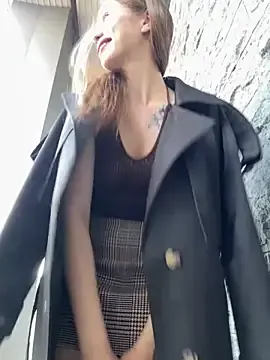 Stripchat Adult Webcams of Olivia_Jemison