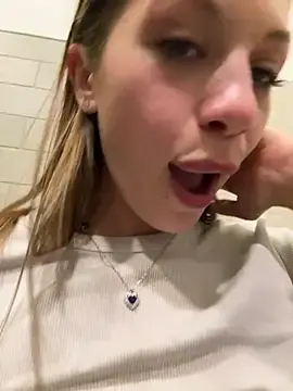 Stripchat Watch Live Sex Cams of Olivia_Jemison
