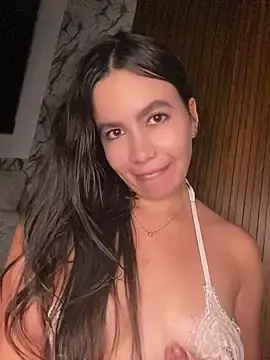 Stripchat Live Sex Cam of valentinaEliott