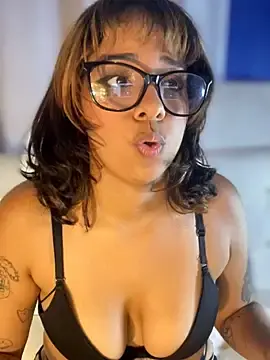 Stripchat Nude Webcam of LeylaKnox